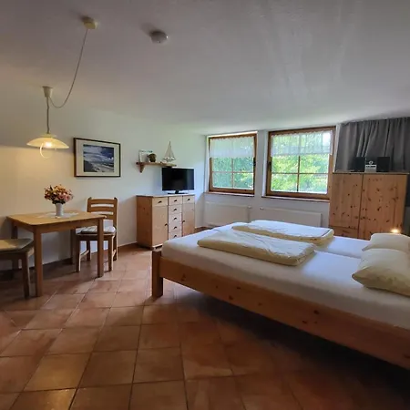 Wohnung-9 アパート